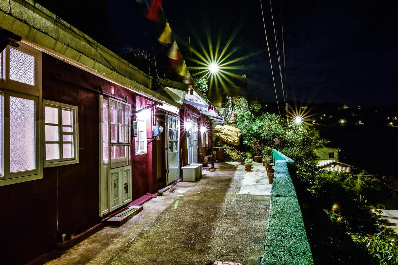 Lungta Bnb Jiufen Exteriör bild